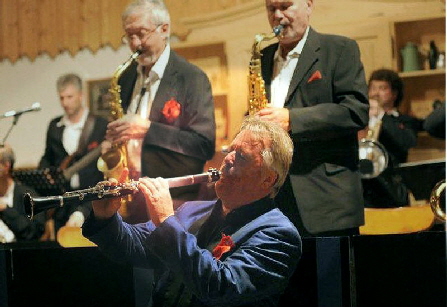 IC KING Bigband, Leitung Bandleader Manfred Ranak, Holzkirchen